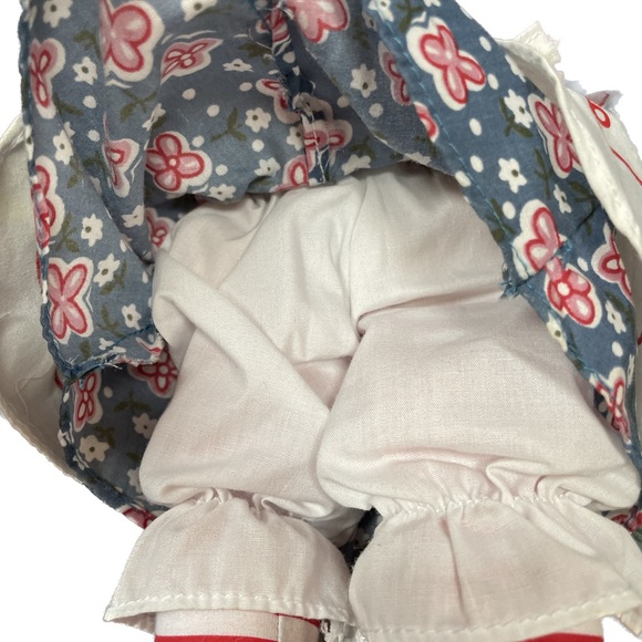 Raggedy Ann Applause Doll 16” - Picture 3 of 9